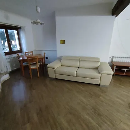 Su Survaju Lejlighed *