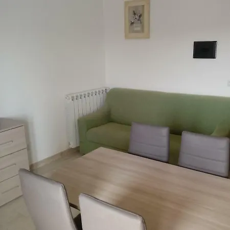 Su Survaju Lejlighed